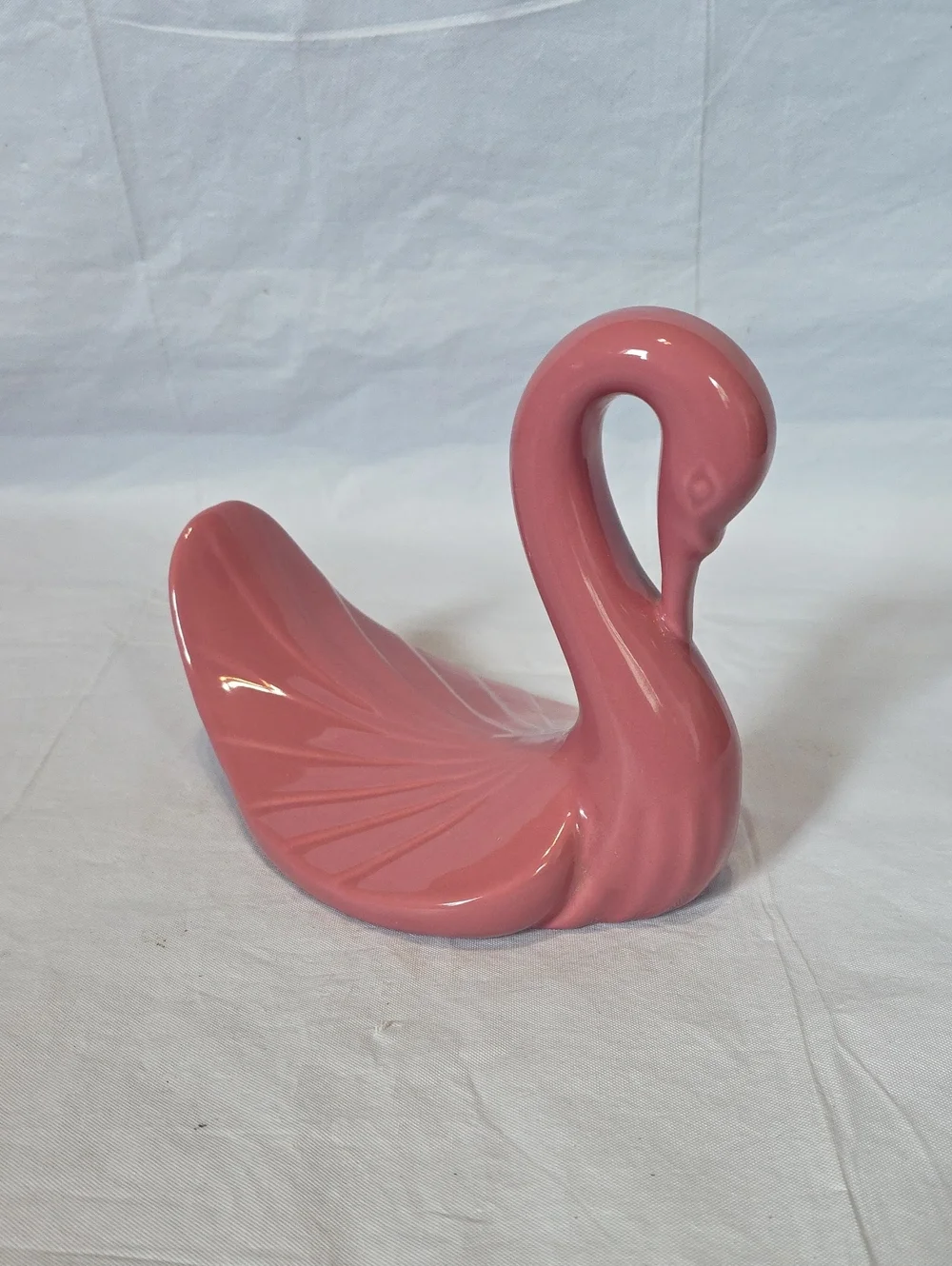 Pink Ceramic Swan Hand Towel Washcloth Holder